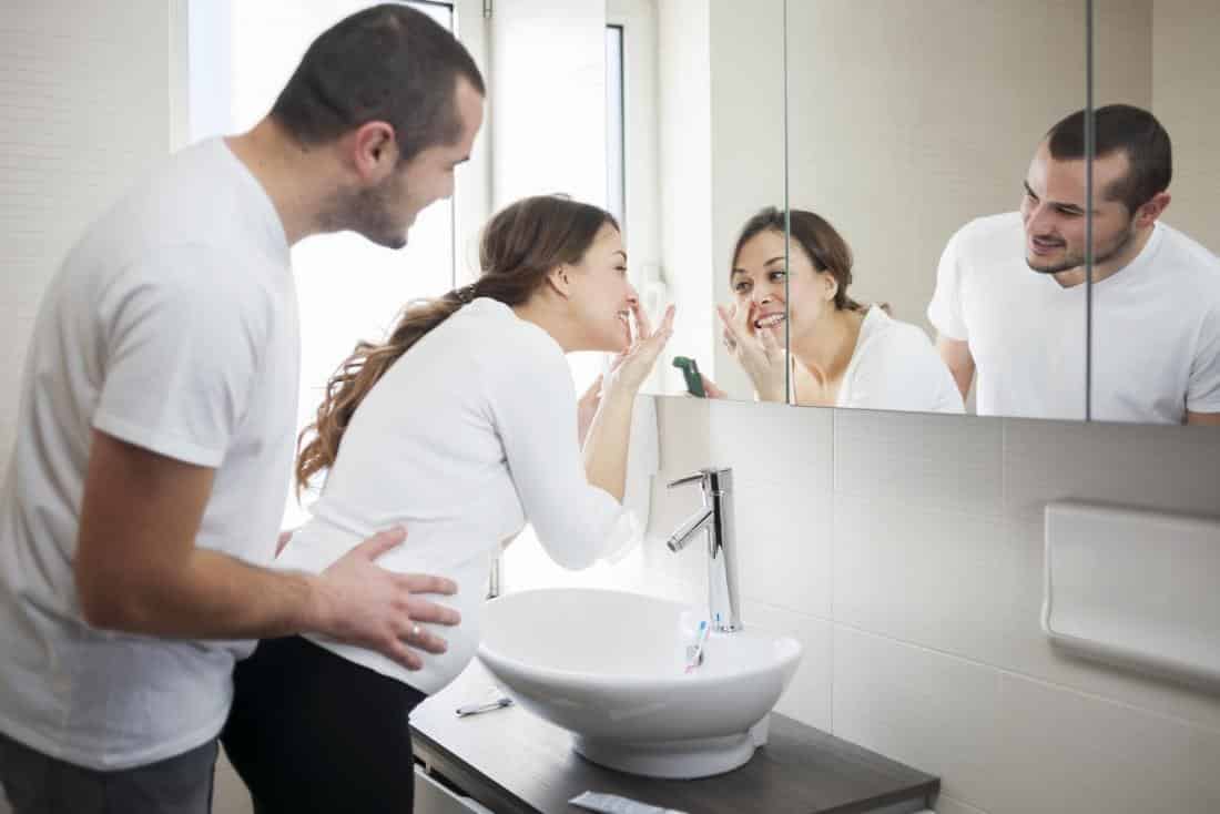 25 Best Pregnancy-Safe Acne Face Washes: Reviews & Buying Guide