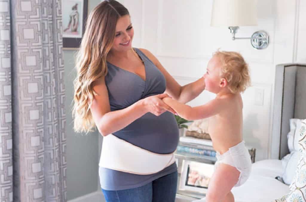 19 Best Maternity Belts & Belly Bands: Reviews & Buying Guide